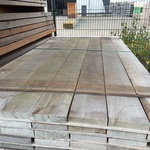 Ca. 133x Ipé planken fijnbezaagd, 27x130mm, lengte 185cm